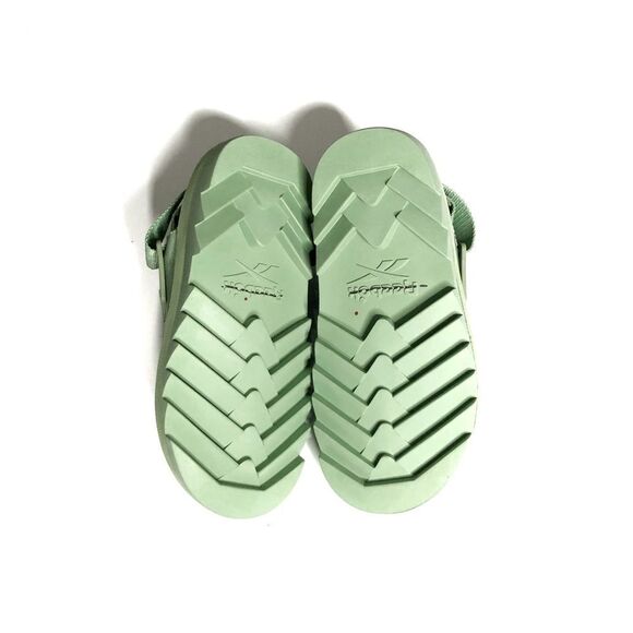 Urban Outfitters x Reebok Beatnik Sharktooth Clog Sandals $120 - Picture 13 of 14